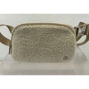 Lululemon Athletica Natural‎ Everywhere Fleece Belt Bag